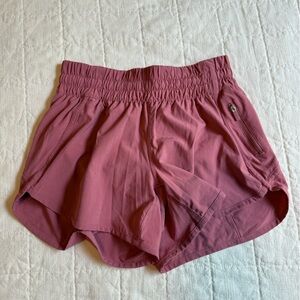 Lululemon Tracker Short V *4"